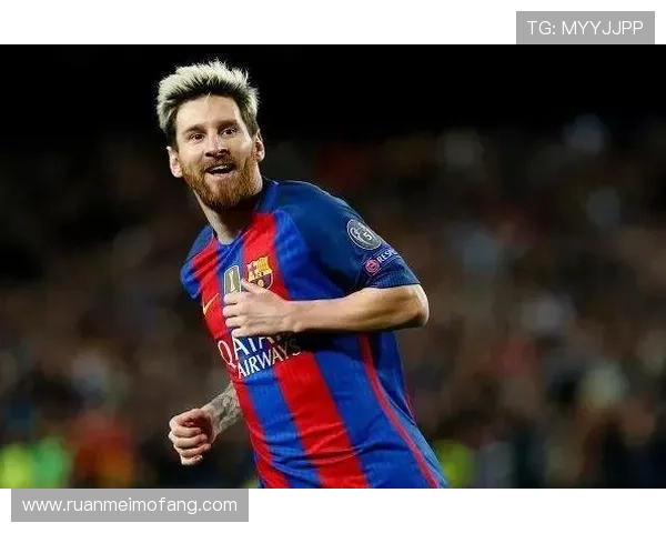 足球巨星巅峰时刻九宫格壁纸精选展现足球传奇风采与荣耀瞬间