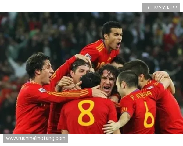 足球球星朵的成长历程与辉煌时刻全面解析 足球球星朵的成长历程与辉煌时刻全面解析